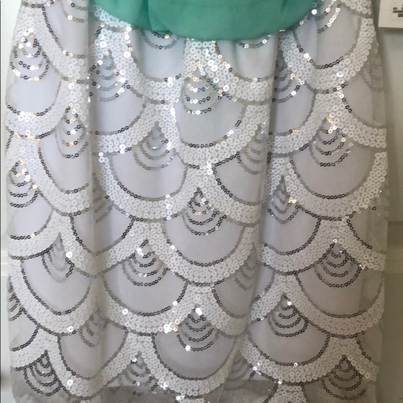 Short sea foam and white prom dress w/silver seq - Picture 3 of 6